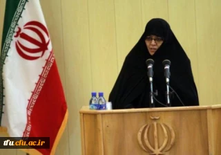 سرپرست دانشگاه فرهنگیان پردیس فاطمه الزهرا (س):
نقش زنان در خلق حماسه سیاسی بسیار تعیین کننده است.