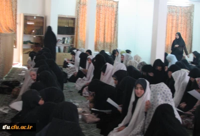 قرآن کریم در توصیف قدرتمندان ِ مؤمن و در صدر وظایف آنان اقامه ی نماز را نام برده است: الذین ان مکنّاهم فی الارض اقاموا الصلاة...