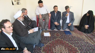 با حضور دکتر مهر محمدی در منزل دانشجو معلم شهید استان آذربایجان شرقی:
از صبر و استقامت والدین شهید فرهمند تقدیر شد