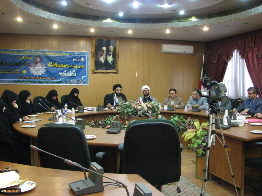 حضور  حجت الاسلام والمسلمین دادگر نماینده ولی فقیه در دانشگاه فرهنگیان در  شورای فرهنگی استان 2