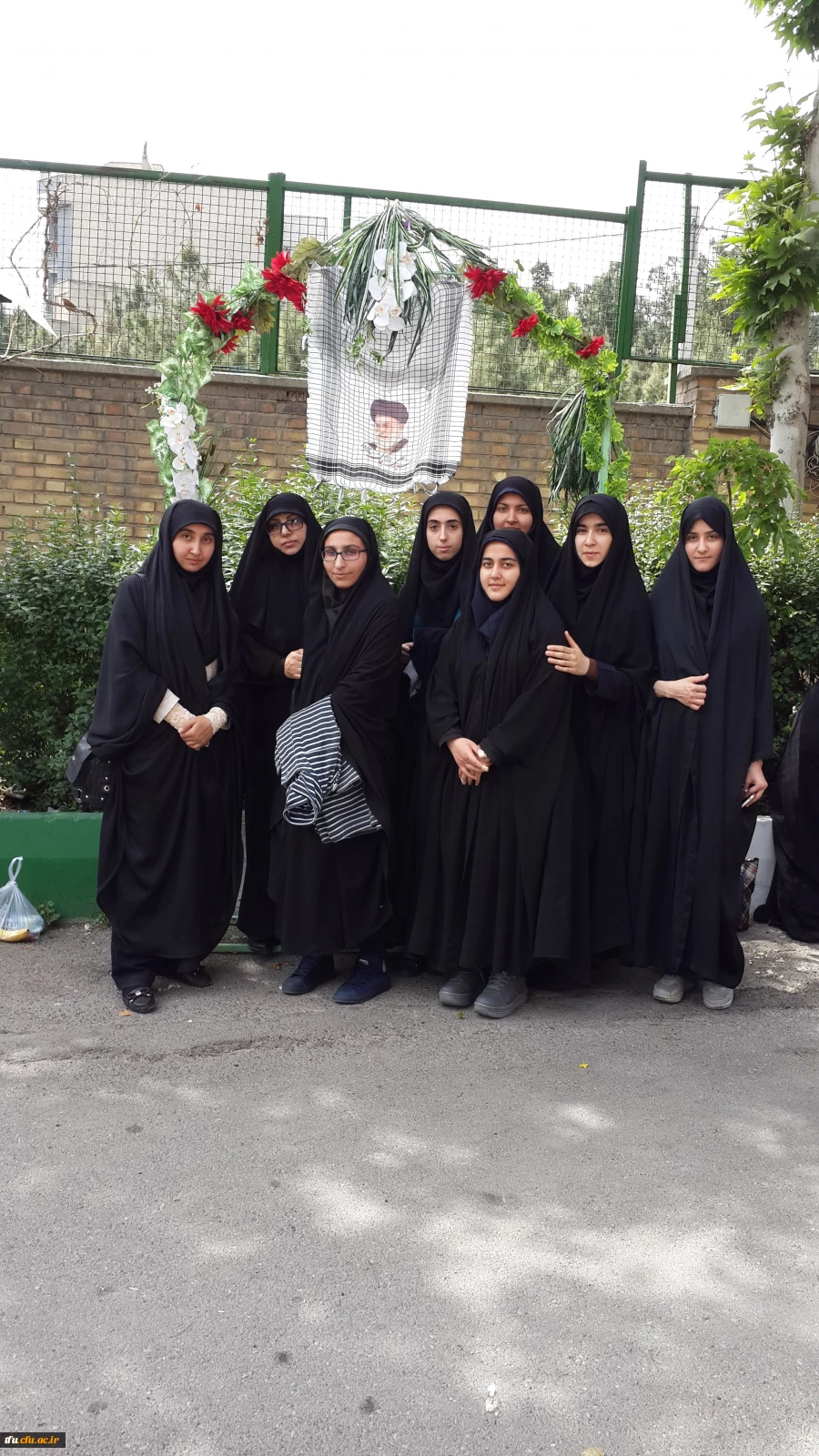 دیدار جمعی از دانشجو معلمان پردیس فاطمه الزهرا(س) با مقام معظم رهبری   2