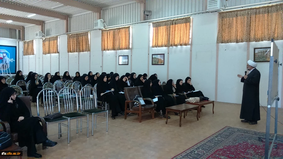 دوره  آموزشی سه روزه حیات طیبه برگزار شد. 3