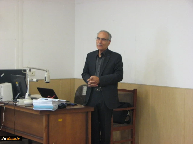 کارگاه آموزشی فیزیک  برگزار شد. 4