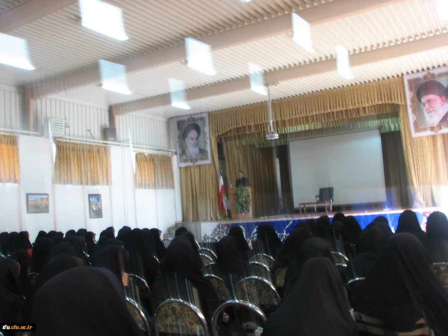 نشست بررسی  آزمون جامع علمی دانشجو معلمان برگزار شد. 2