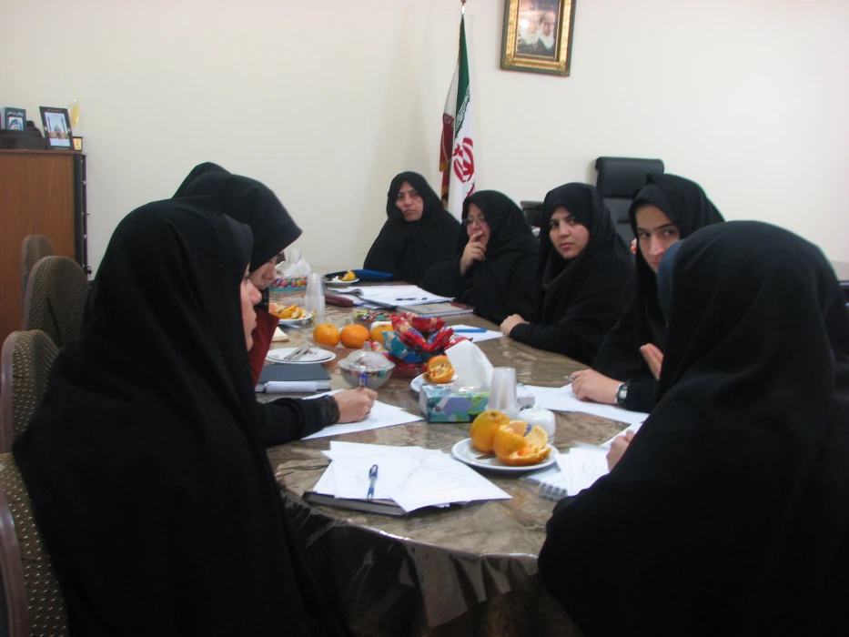 نشست اعضای جدید شورای صنفی و رفاهی داانشجویان با مسئولین پردیس فاطمه الزهرا(س)