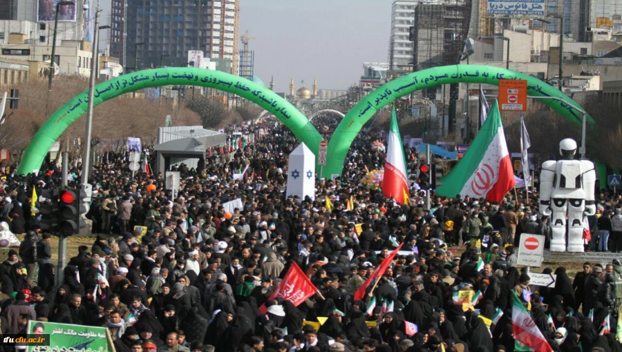 حضور گسترده دانشجویان، کارکنان و اساتید  پردیس فاطمه الزهرا(س)  د راهپیمایی یوم الله22 بهمن 2