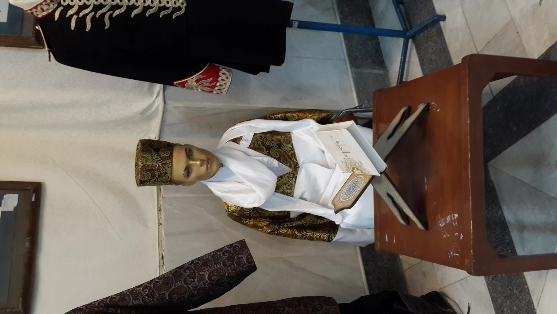 بازدید دانشجویان از دومین جشنواره استانی و بیست وهشتمین نمایشگاه کشوری مد و لباس  4