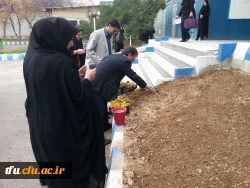 کاشت نهال در فضای سبز پردیس فاطمه الزهرا(س) به مناسبت روز درختکاری  2