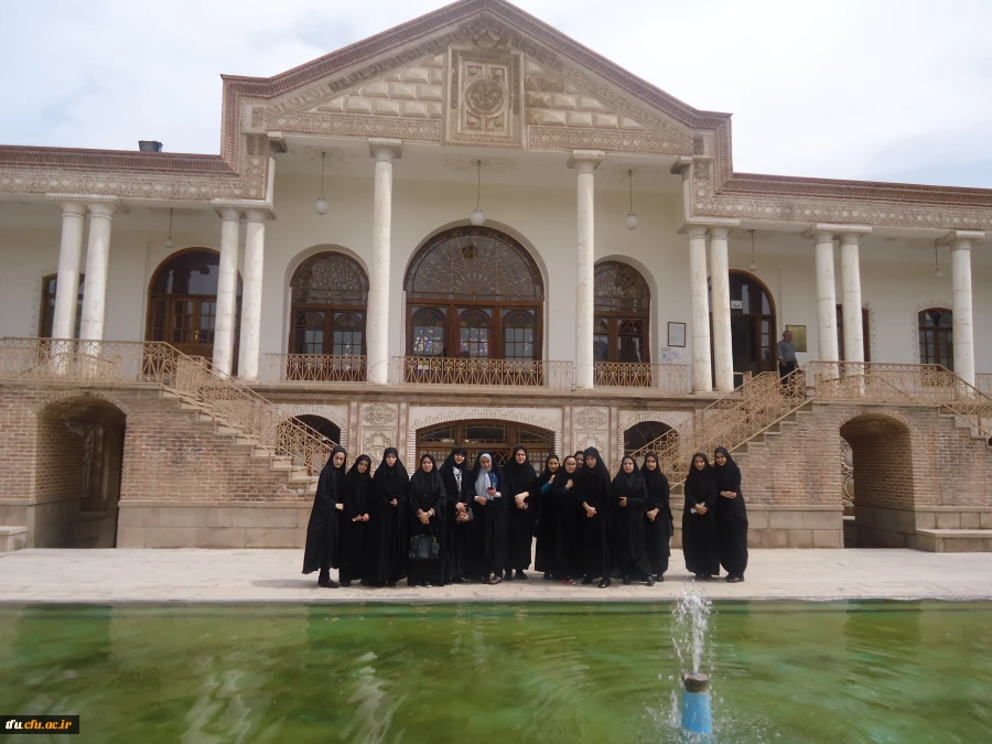 به مناسبت هفته خوابگاهها
بازدید دانشجویان از موزه قاجار، مقبره الشعرا وزیارت امامزاده سید حمزه  6