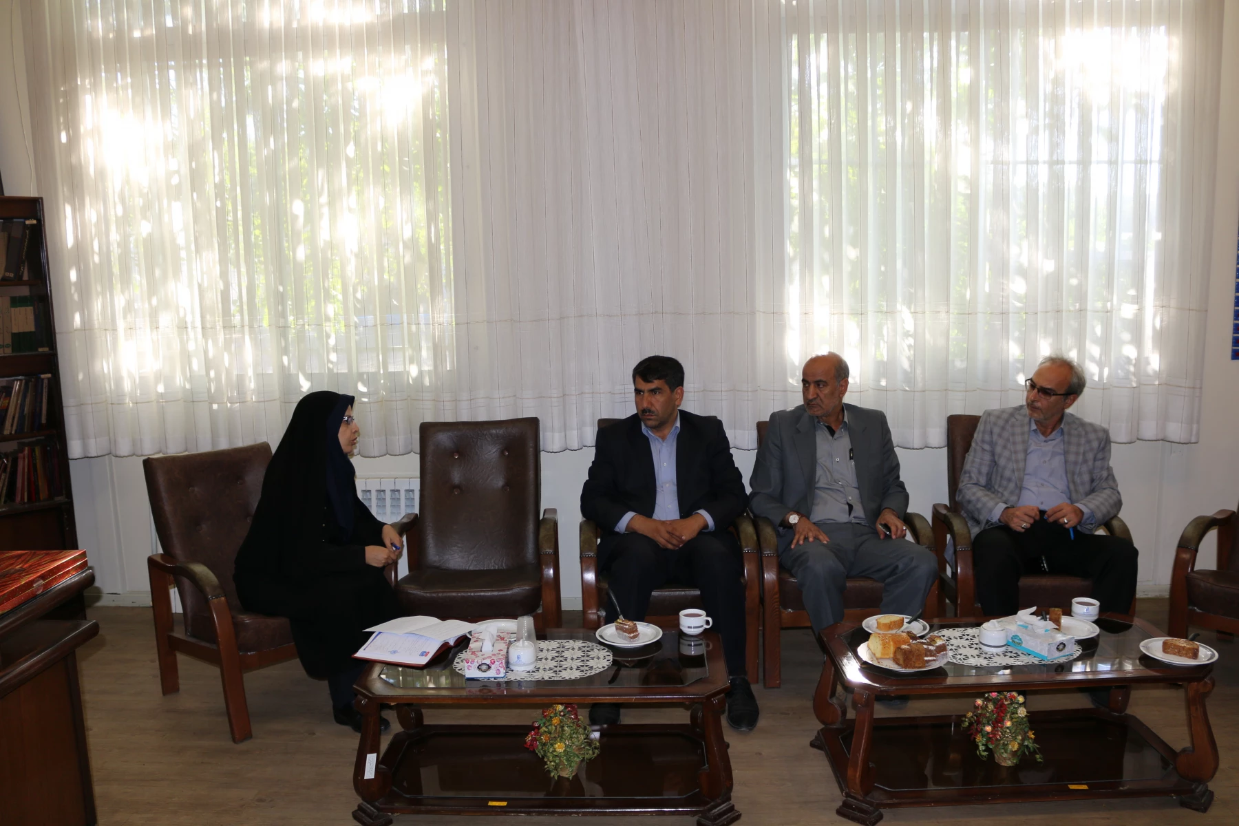 بازدید دکتر عالی باف  شهردار منطقه 4 تبریز از پردیس فاطمه الزهرا(س) تبریز 2