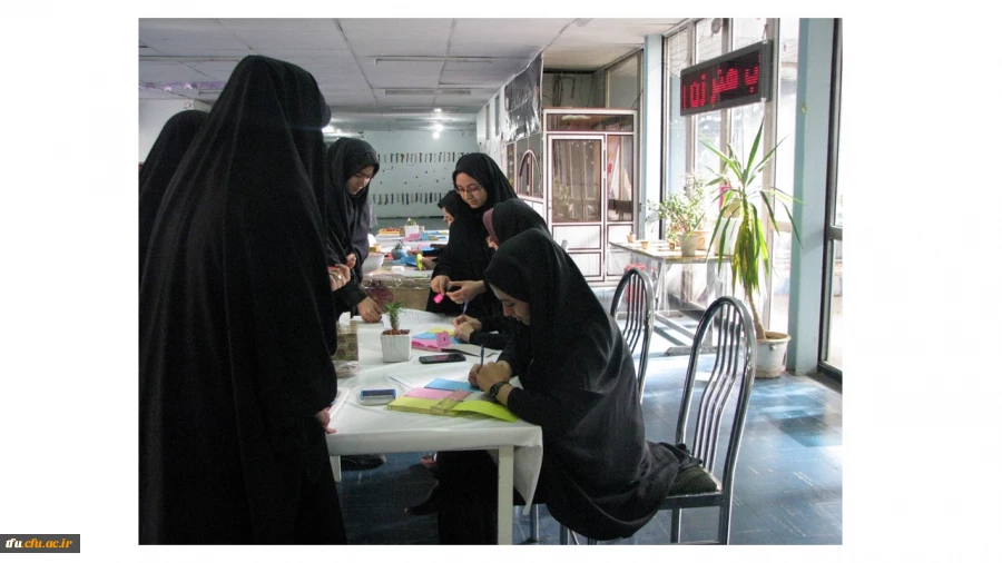 انتخابات شورای صنفی همراه با کانون ها و انجمن های فرهنگی پردیس فاطمه الزهرا(س) برگزار شد. 2