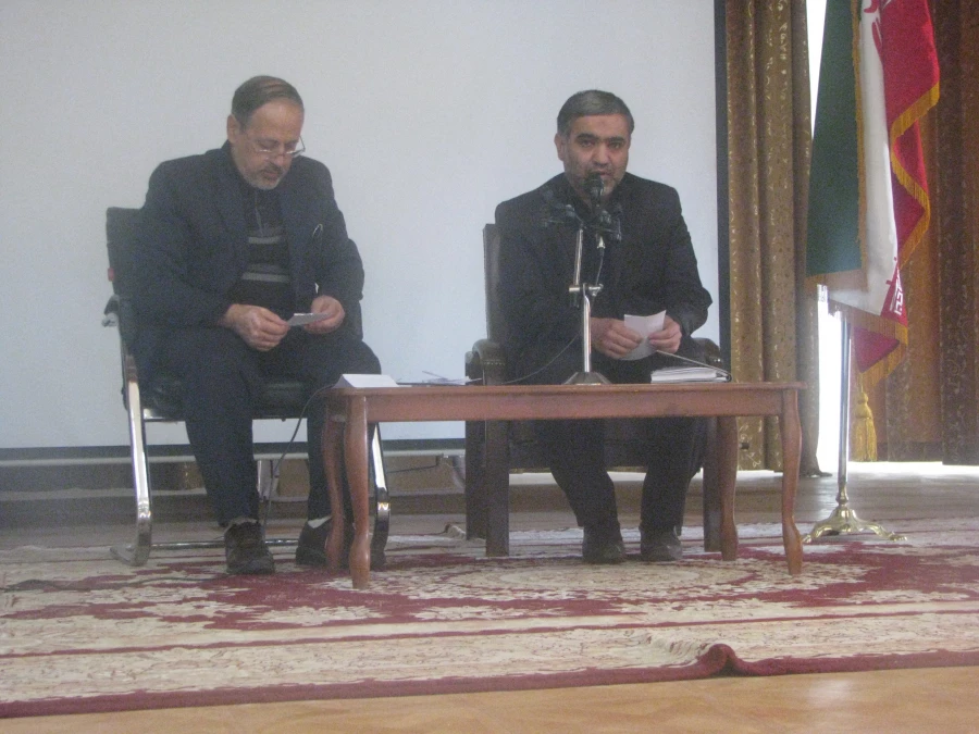 نشست صمیمی دانشجو معلمان با مسئولین محترم گزینش استان