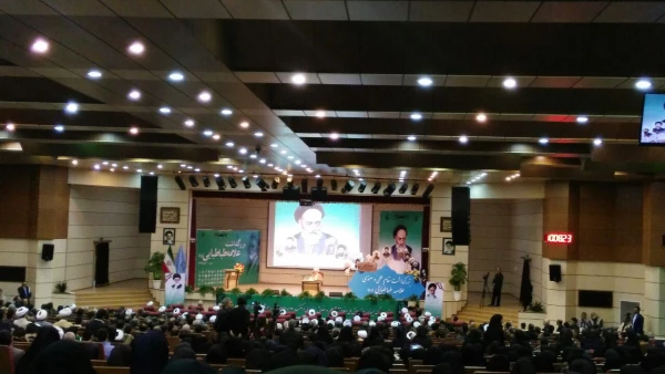 شرکت دانشجویان پردیس فاطمه الزهرا(س) تبریز در همایش ملی «اخلاق علم و اخلاق حرفه ای در مکتب علامه طباطبایی (ره)»