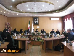 جلسه بررسی برنامه های هفته پژوهش و مقالات پرسش مهر 17