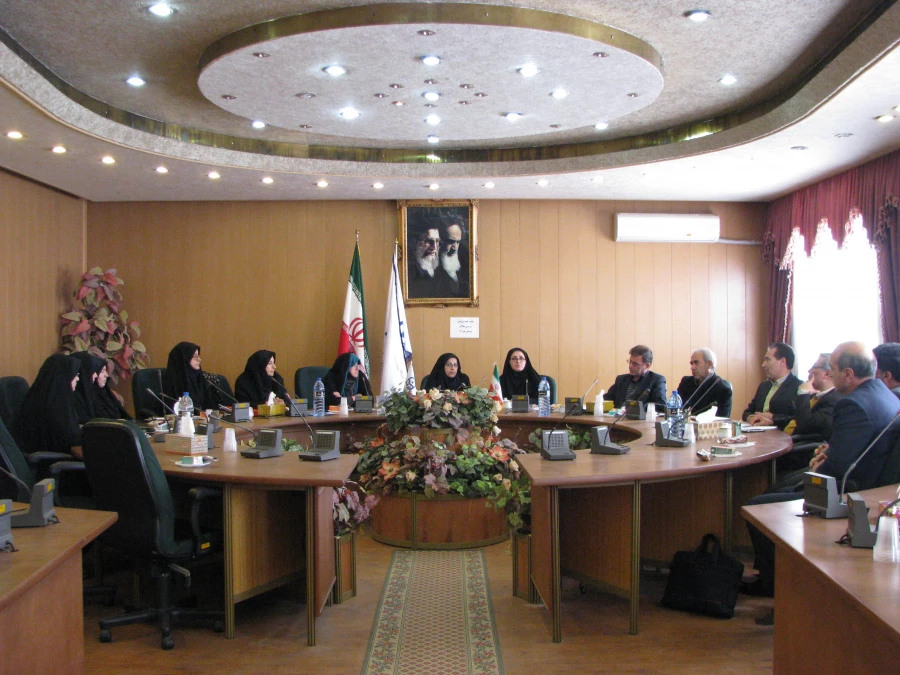 جلسه بررسی برنامه های هفته پژوهش و مقالات پرسش مهر 17