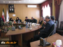 جلسه بررسی برنامه های هفته پژوهش و مقالات پرسش مهر 17