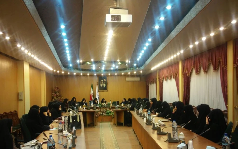 جلسه کرسی آزاد اندیشی  با موضوع دانشجو و دانشگاه فرهنگیان با محوریت پردیس فاطمه الزهرا(س)