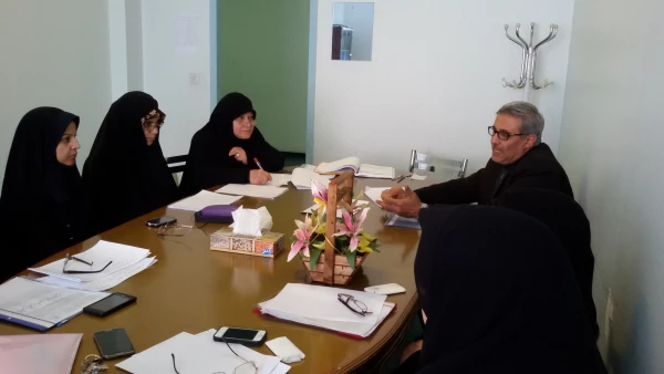 جلسه شورای آموزش با مدیران گروهها و کارشناسان آموزش