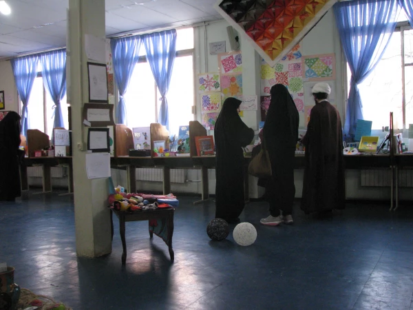 برگزاری نمایشگاهی از آثار و دست سازه های دانشجویان به مناسبت هفته پژوهش