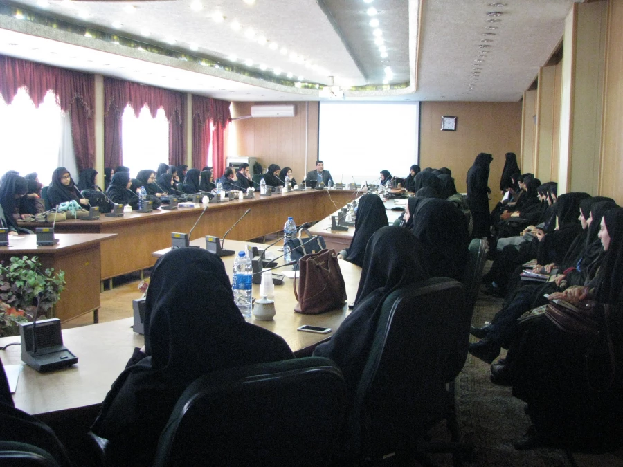 جلسه هماهنگی برگزاری کلاسهای آموزشی زبان انگلیسی