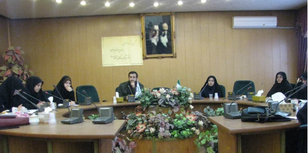 کرسی آزاد اندیشی با موضوع نفوذ پذیری  و نفوذپذیران 2