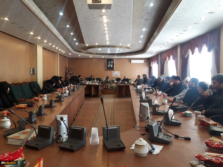 جلسه شورای اساتید