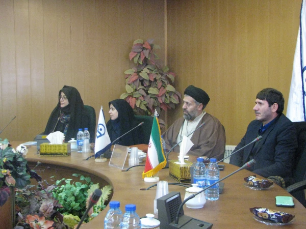 برگزاری کرسی آزاد اندیشی با موضوع "تعمیق معرفت انقلابی"