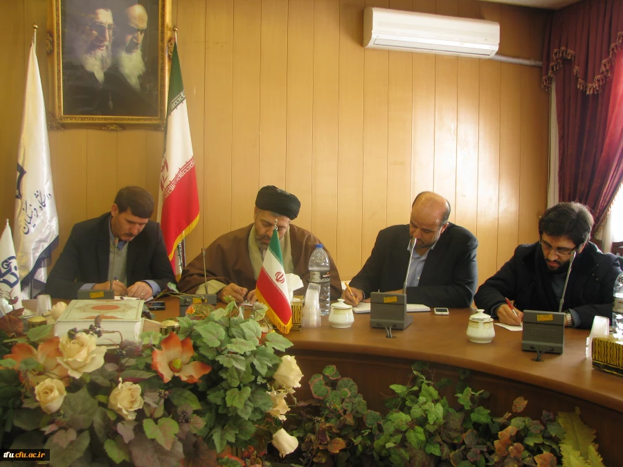 جلسه هماهنگی و تنظیم برنامه های راهبردی شورای فرهنگی و اجتماعی پردیس فاطمه الزهرا(س) با دبیران کانون ها و انجمن های علمی