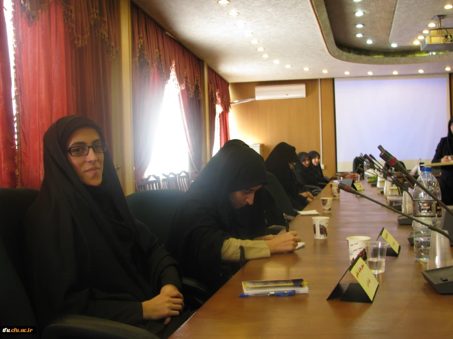 جلسه هماهنگی و تنظیم برنامه های راهبردی شورای فرهنگی و اجتماعی پردیس فاطمه الزهرا(س) با دبیران کانون ها و انجمن های علمی