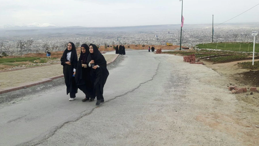 برگزاری مراسم کوه پیمایی دانشجویان پردیس فاطمه الزهرا(س)