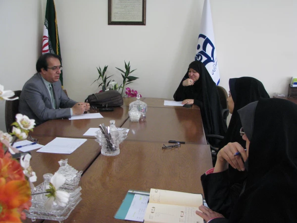 اولین جلسه هماهنگی برنامه های هفته آموزش