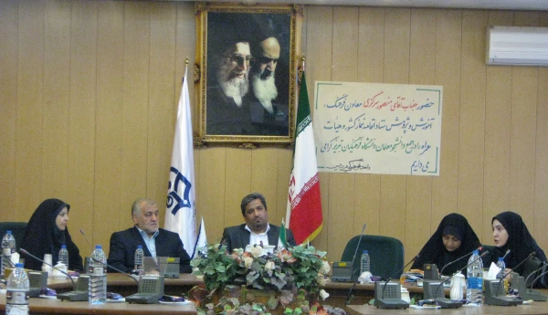 حضور آقای سرگزی معاون محترم فرهنگ آموزش و پژوهش ستاد اقامه نماز کشور و آقای پورناجی 
مسئول ستاد اقامه نماز استان در جمع دانشجومعلمان پردیس فاطمه زهرا(س)

 2