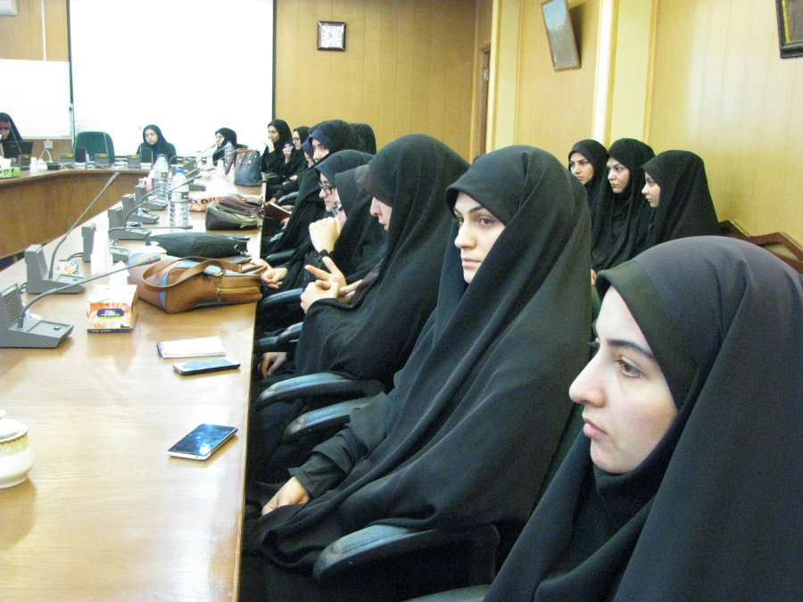 حضور آقای سرگزی معاون محترم فرهنگ آموزش و پژوهش ستاد اقامه نماز کشور و آقای پورناجی 
مسئول ستاد اقامه نماز استان در جمع دانشجومعلمان پردیس فاطمه زهرا(س)