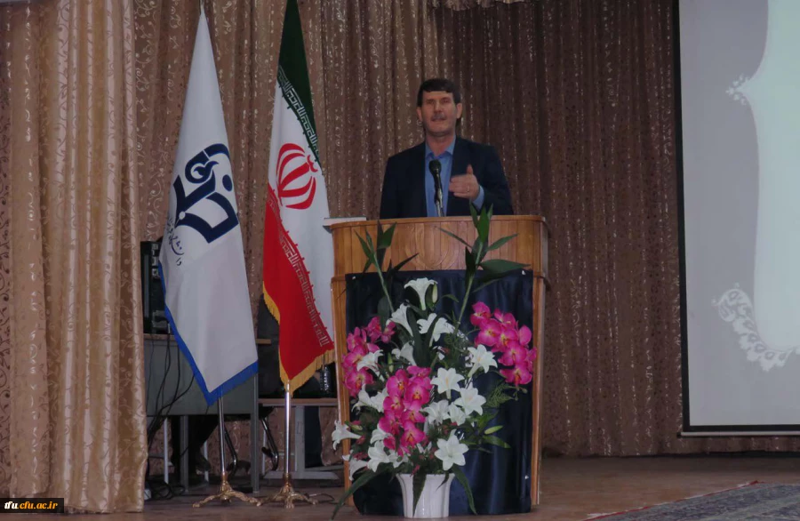 تجلیل از اساتید دانشگاه فرهنگیان آذربایجان شرقی در مراسم بزرگداشت روز معلم