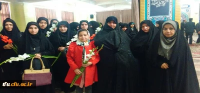 شرکت دانشجو معلمان پردیس فاطمه الزهرا(س) در آیین عطرافشانی و گلباران مزار 186 شهید معلم استان