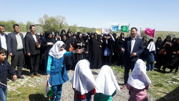 بازدید دانشجو معلمان پردیس فاطمه الزهرا(س) از کلاس های چند پایه بخش ترکمانچای