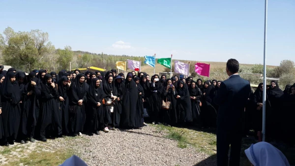 بازدید دانشجو معلمان پردیس فاطمه الزهرا(س) از کلاس های چند پایه بخش ترکمانچای