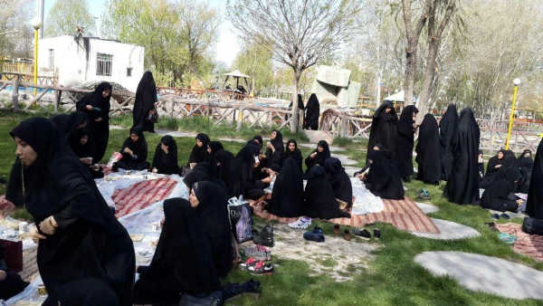 بازدید دانشجو معلمان پردیس فاطمه الزهرا(س) از کلاس های چند پایه بخش ترکمانچای