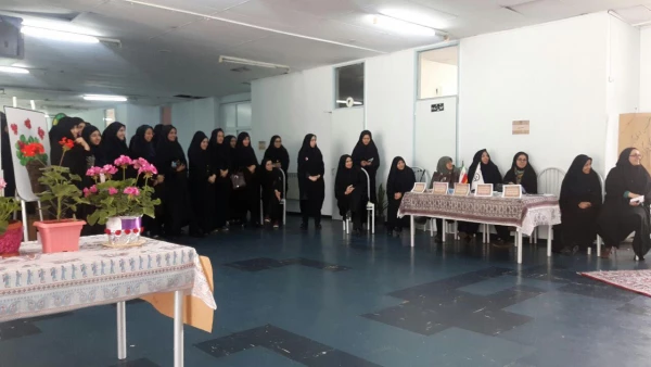 جشنواره شمعدانی و پخت وپز به مناسبت هفته خوابگاهها در پردیس فاطمه الزهرا(س) برگزار شد.