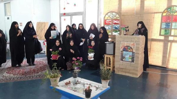 جشنواره شمعدانی و پخت وپز به مناسبت هفته خوابگاهها در پردیس فاطمه الزهرا(س) برگزار شد.