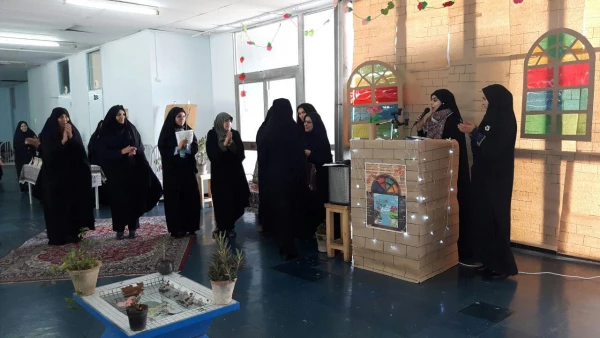 جشنواره شمعدانی و پخت وپز به مناسبت هفته خوابگاهها در پردیس فاطمه الزهرا(س) برگزار شد.