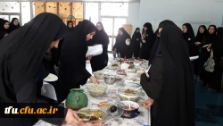 جشنواره شمعدانی و پخت وپز به مناسبت هفته خوابگاهها در پردیس فاطمه الزهرا(س) برگزار شد.