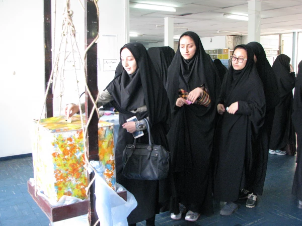 انتخابات کانون ها و انجمن های فرهنگی دانشجویی پردیس فاطمه الزهرا(س)برگزار و اعضای این تشکلها اعلام شدند.