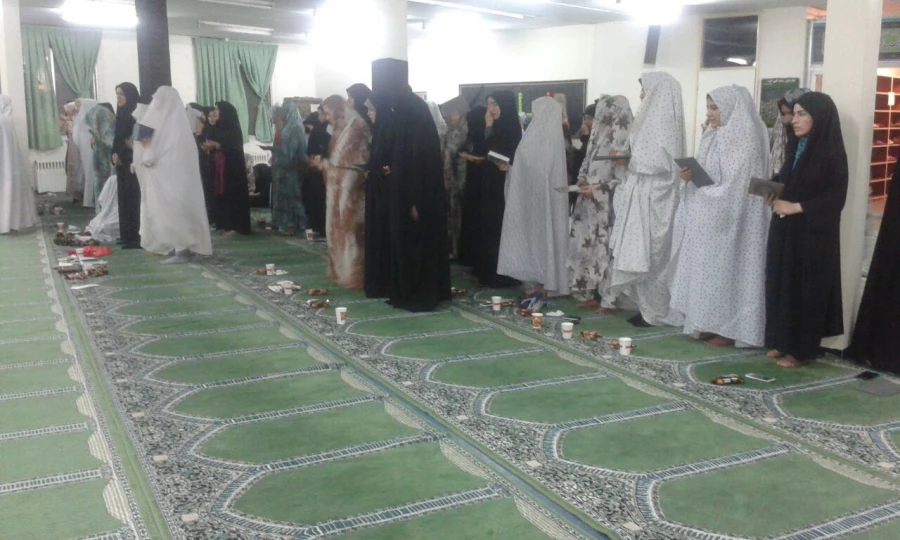 برگزاری مراسم احیاء شب قدر در نمازخانه پردیس فاطمه الزهرا(س)