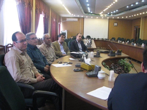 جلسه شورای پژوهشی پردیس فاطمه الزهرا(س)