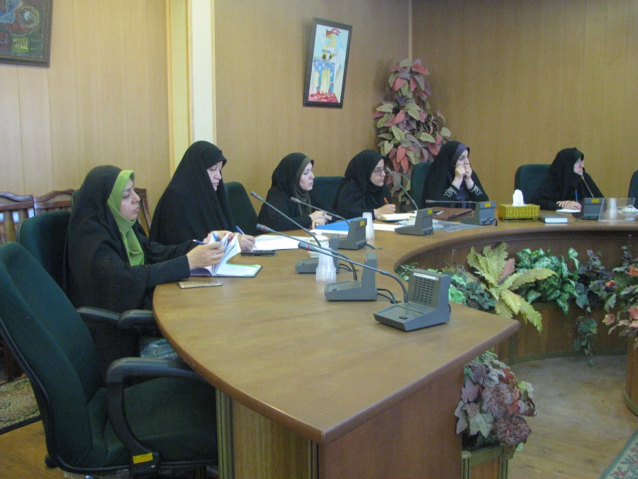 جلسه شورای پژوهشی پردیس فاطمه الزهرا(س)