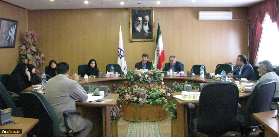 شورای نظارت دانشگاه فرهنگیان آذربایجان شرقی با موضوع منشور کیفیت تشکیل جلسه داد. 2