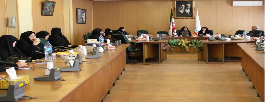 نشست هم اندیشی اساتید و اعضای هیئت علمی پردیس فاطمه الزهرا(س)