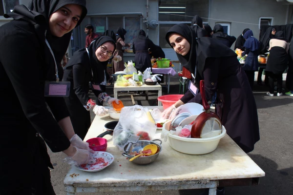 جشنواره آشپزی و غذای سالم در پردیس فاطمه الزهرا(س) برگزار شد.