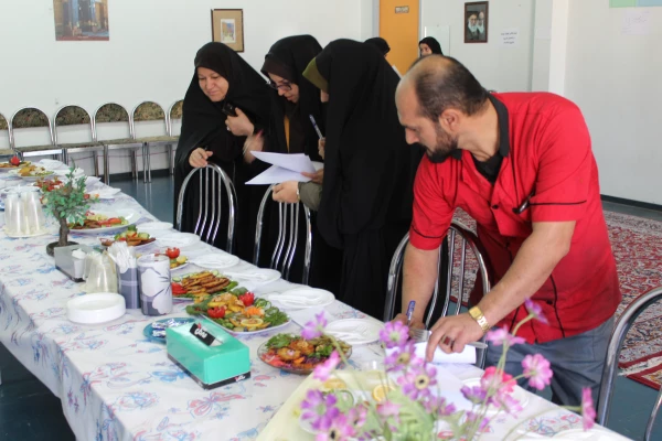 جشنواره آشپزی و غذای سالم در پردیس فاطمه الزهرا(س) برگزار شد.